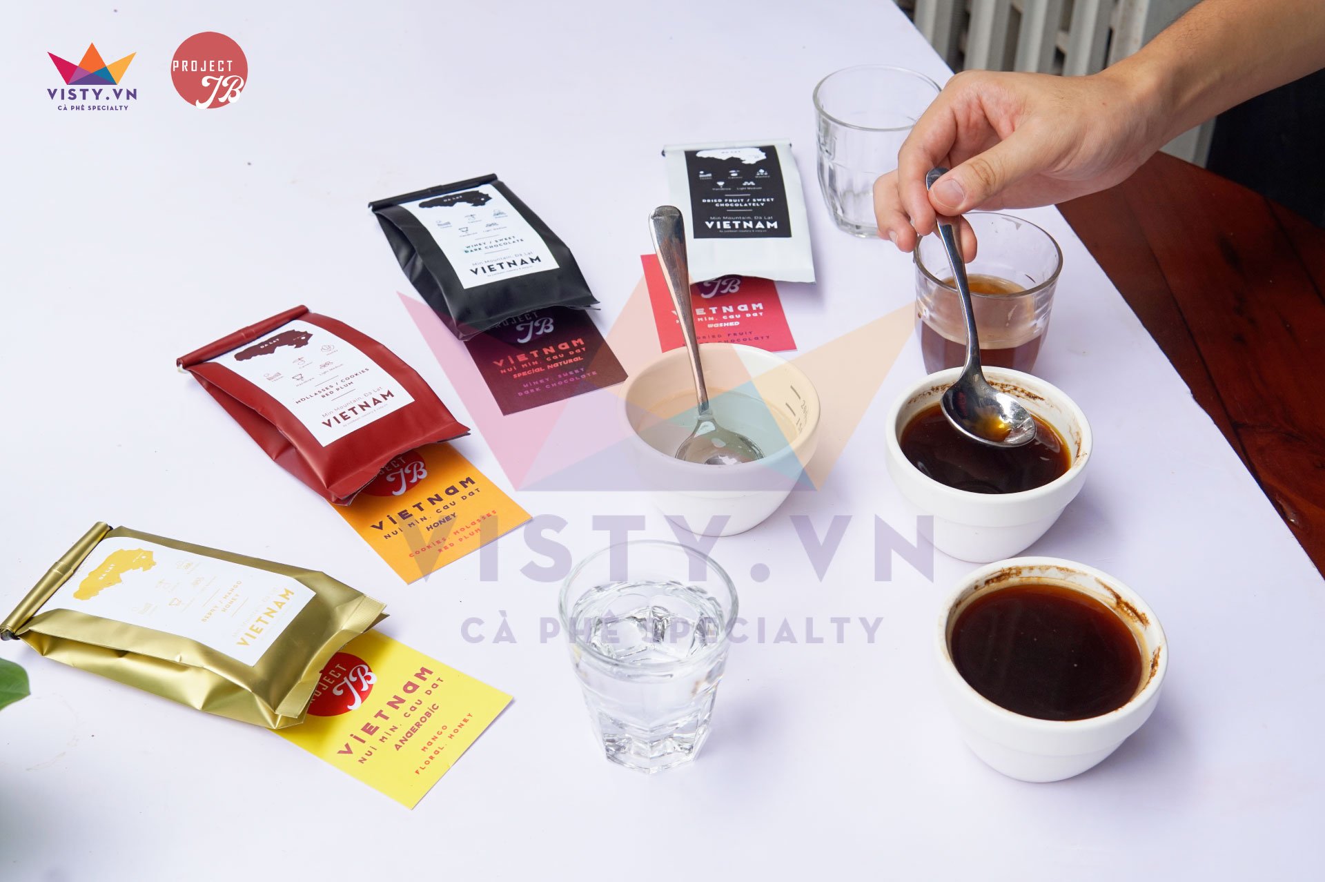 thu nem ca phe tai nha cung vivid box